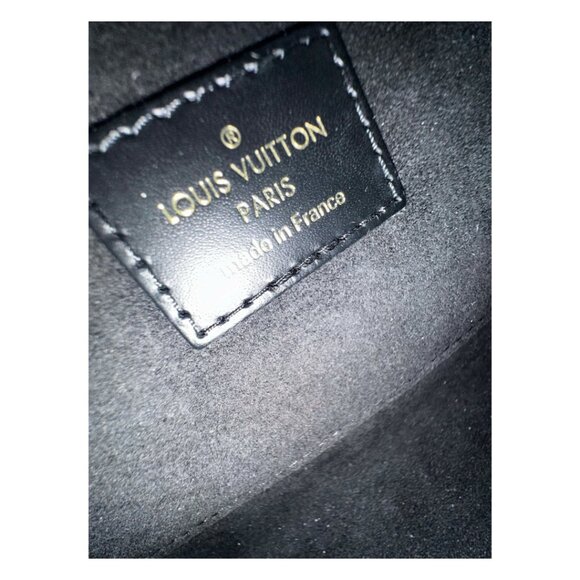 Louis Vuitton Locky BB Epi - Picture 7 of 8